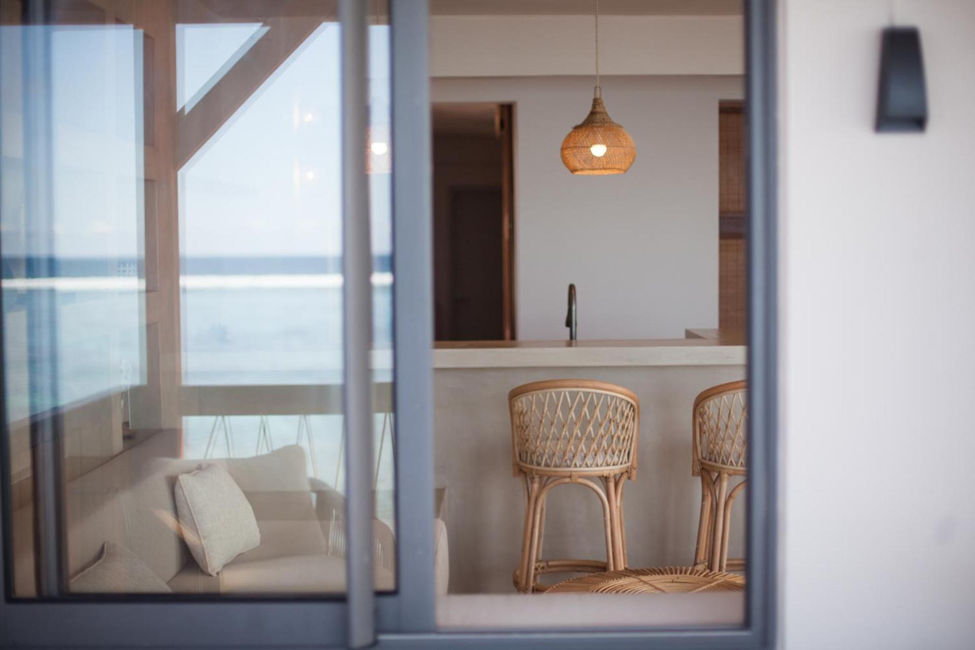 Chantauvent Guest House Blue Bay Exterior foto