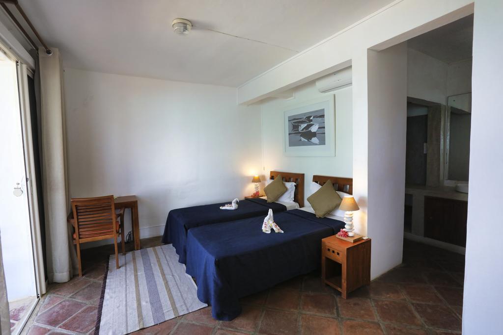 Chantauvent Guest House Blue Bay Exterior foto