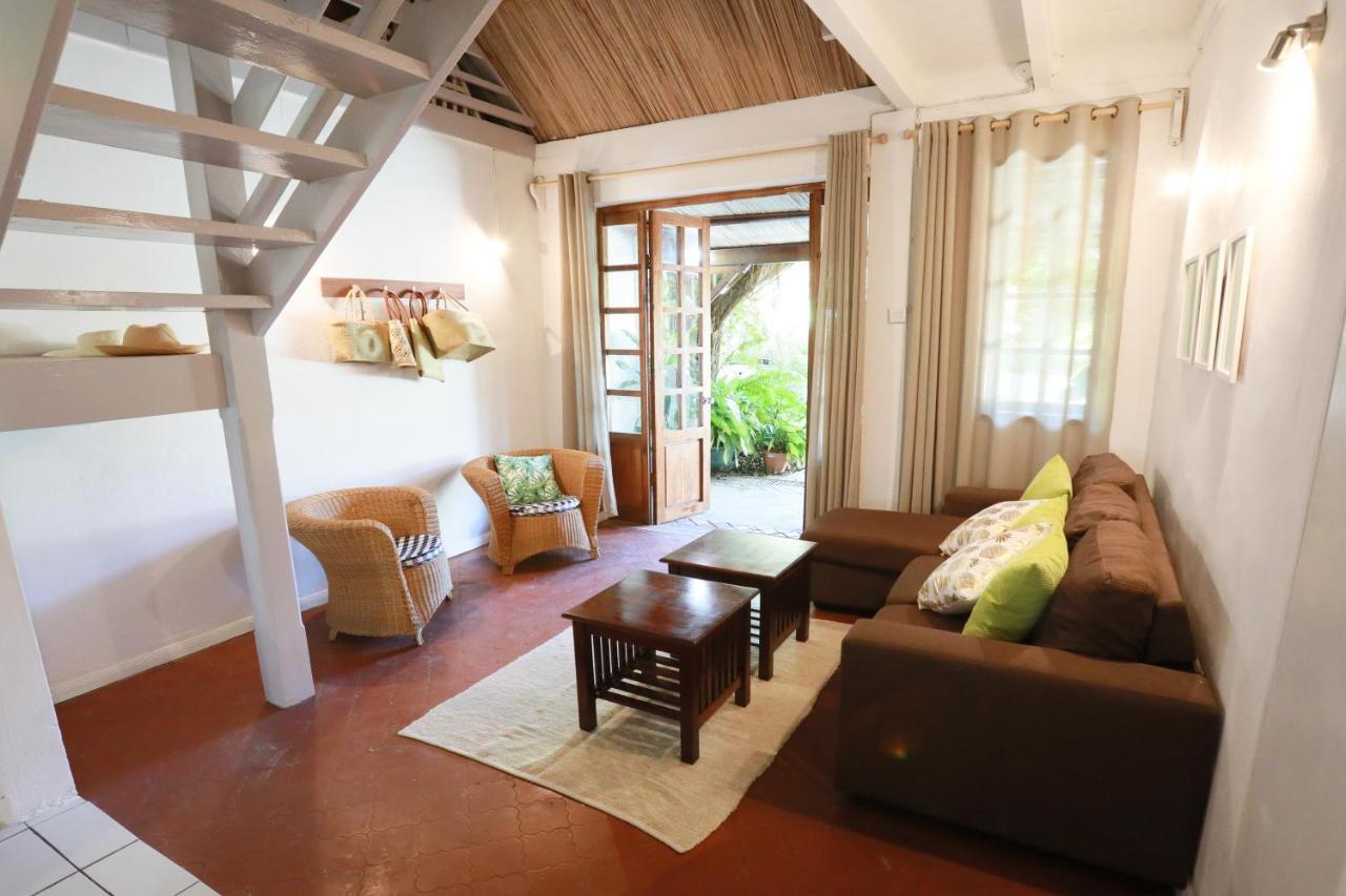 Chantauvent Guest House Blue Bay Exterior foto